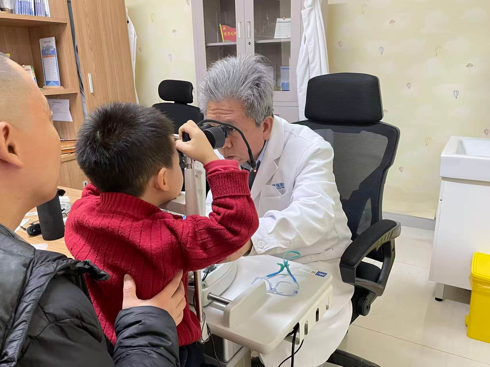 开学后孩子近视“猛涨”？沈阳普瑞眼科专家支招科学防控